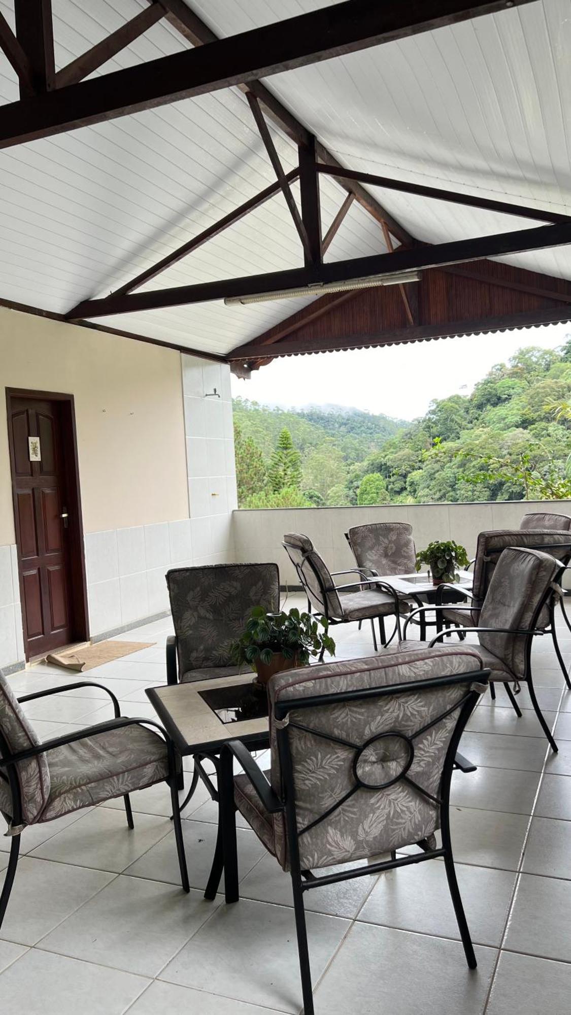 Casa Mara Bed & Breakfast Нова-Фрибурго Екстериор снимка
